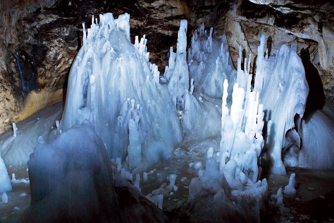 Scarisoara Ice Cave - One Day Car Tour From Oradea - Good To Know