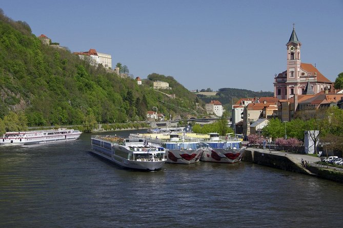Scenic Transfer From Passau to Prague With 2-Hours Guided Tour of Cesky Krumlov - Good To Know