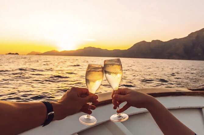 Small Group Capri Sunset Boat Tour With Swimming and Prosecco - Good To Know