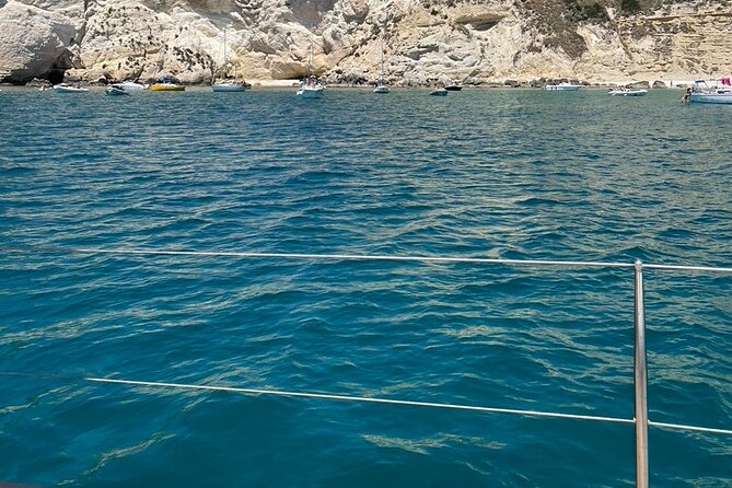 Small Group Excursion to the Devils Saddle by Sailboat