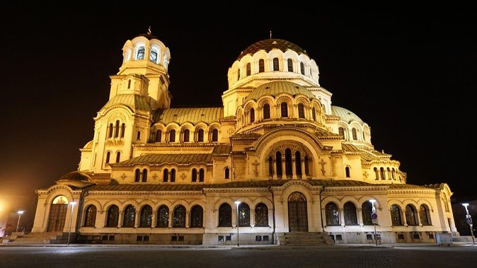 Sofia by Night With Folklore Show - Good To Know