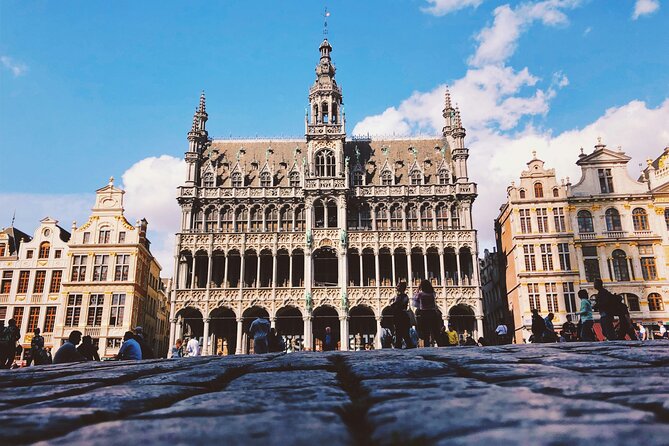 Speed Date With Brussels at Guided Walking Tour With Small Group