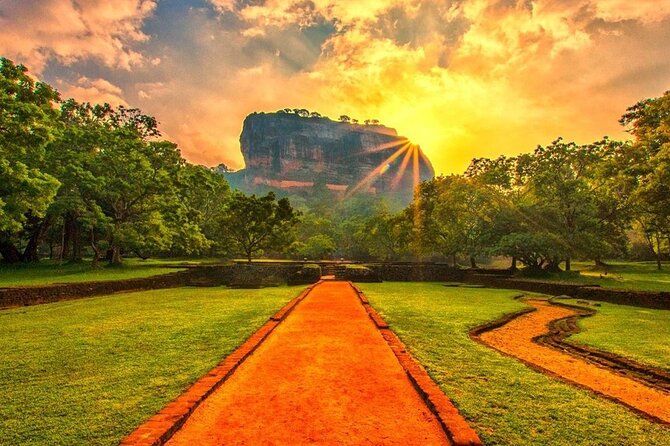 Sri Lanka Private Tour 8 Days-Driver/Vehicle/Accommodation H/B - Good To Know