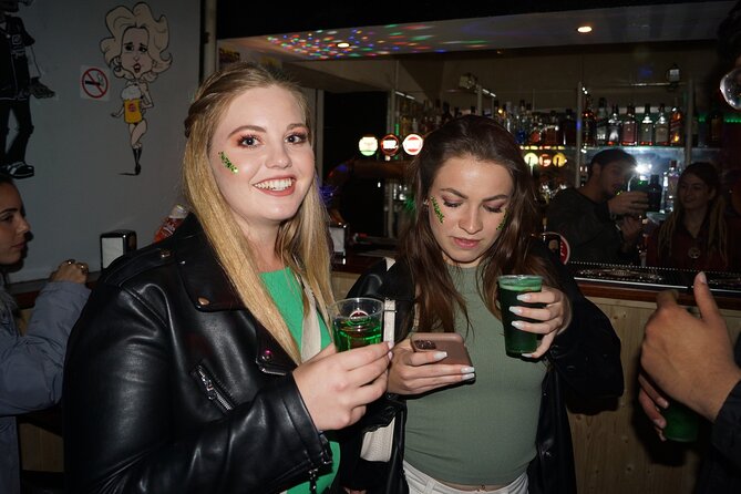St. Patricks Pubcrawl: 5hours, 6drinks and Skip-The-Line Entry - Good To Know