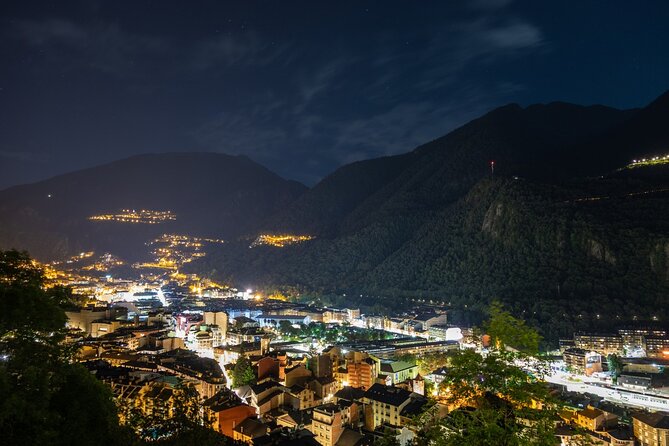 Three Nations in One Day Private Tour With Driver and Guide - Good To Know