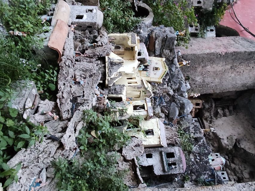 Transfer From Napoli to Positano or Back - Luxury Cars and English-Speaking Driver