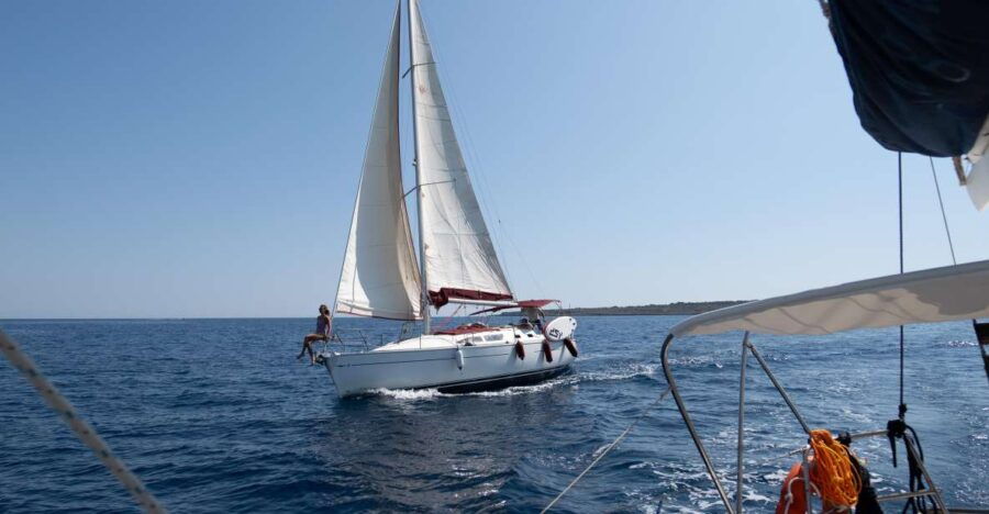 Trapani: Egadi Islands Sailing Trip With Lunch