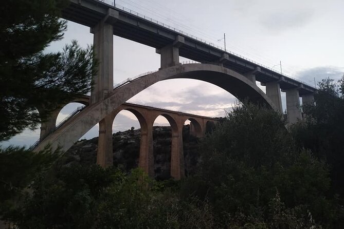 Trekking in the Gravina Di Castellaneta Tourist Level