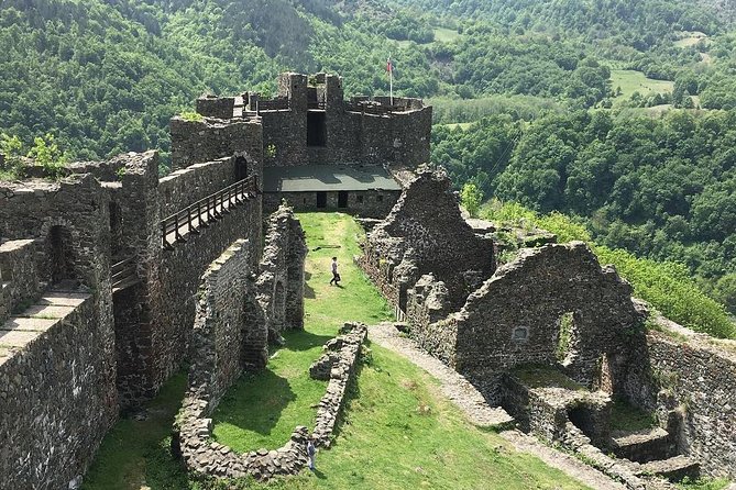 UVAC Canyon, Studenica Monastery, Wood City, Novi Sad, 4 Days Tour - Tour Itinerary