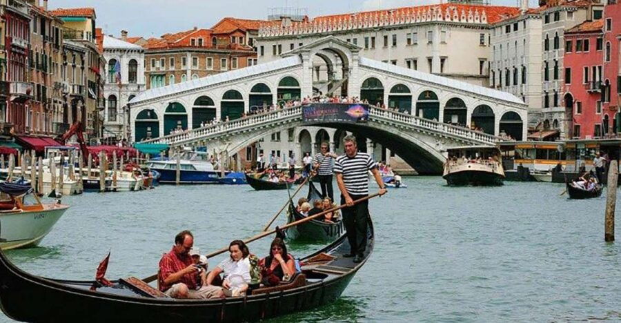 Venetian Magic: Walking and Gondola Adventure - Good To Know