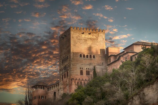 Visit Alhambra and Generalife With Physical Audio Guide - Good To Know