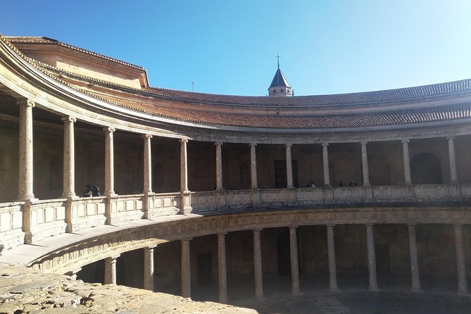 Walk Outside the Alhambra - Good To Know