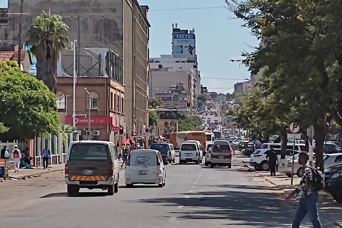 Walking Tour - Inside Maputo Neighborhoods - Good To Know