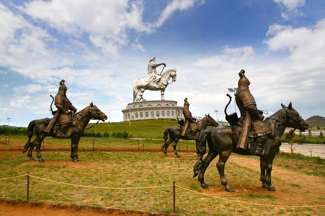 1 Day Coach Tour of Genghis Khan Statue Complex and Terelj (Free Dog Sledding) - Good To Know