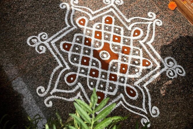 1-Hour Traditional Kolam Art Class Using Colored Flour With Guide - Good To Know
