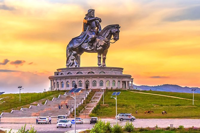 1 Day Coach Tour of Genghis Khan Statue Complex and Terelj (Free Dog Sledding)