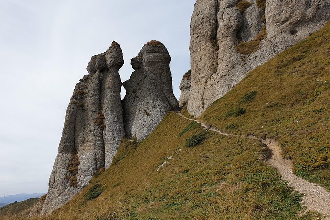1 Day Hike to Ciucas Peak (1954m) - Inclusions