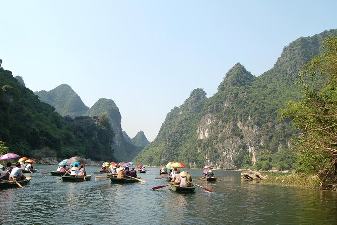 1 Day Trip Hoa Lu-Tam Coc-Buffet Lunch, Limosine, Biking, Boating