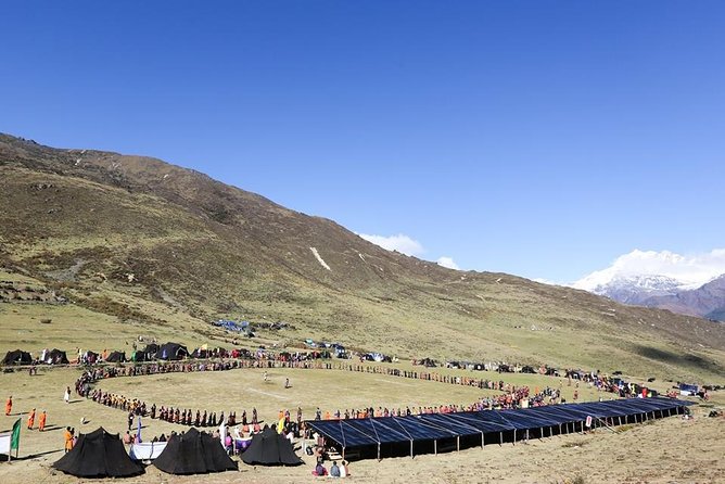10-Day Royal Highland Festival and Laya Run Tour in Laya