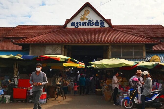 2.5hrs Phsa Leu Thom Tmey Local Day Market Private Tour - Cancellation Policy