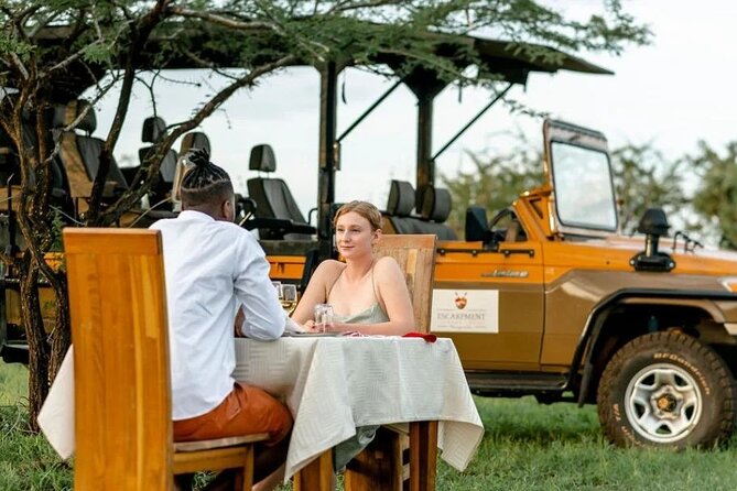 2 Day Ngorongoro & Lake Manyara Romantic Safari - Tour Highlights