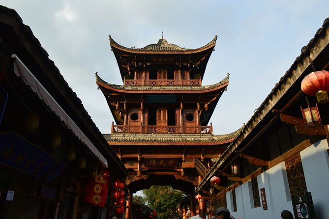 2-Day Private Tour: Jianmenguan and Langzhong Ancient Town From Chengdu - Accommodation Information