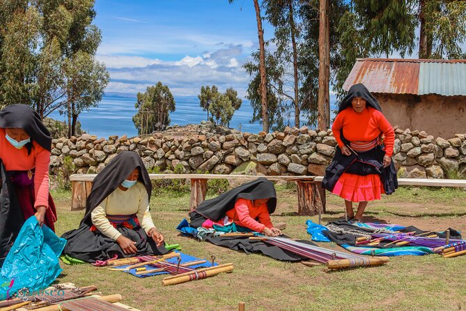 2-Day Tour Uros Islands With Stay in a Local Family House From Puno