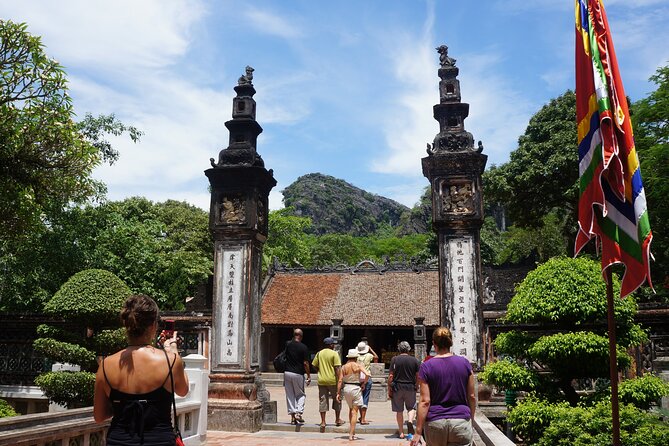 2 Days 1 Night Discover Hoa Lu - Tam Coc - Mua Cave - Bai Dinh - Trang an - Tam Coc Boat Ride
