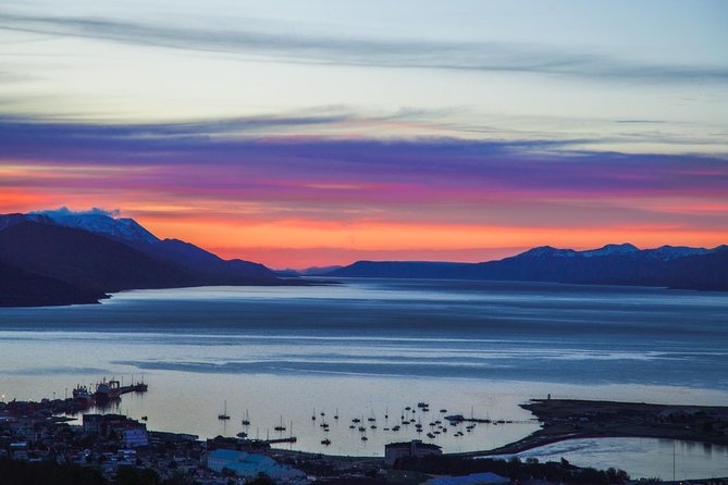 2-Days and 1 Night Experience Ushuaia With Airfare From Buenos Aires - Tour Package Highlights