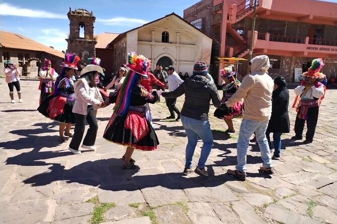 2 Days on Uros Island, Taquile and Luquina, Puno Region