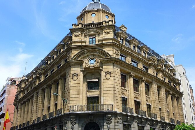 2 Hours Private Family Guided Walking Tour in Bilbao - Tour Overview