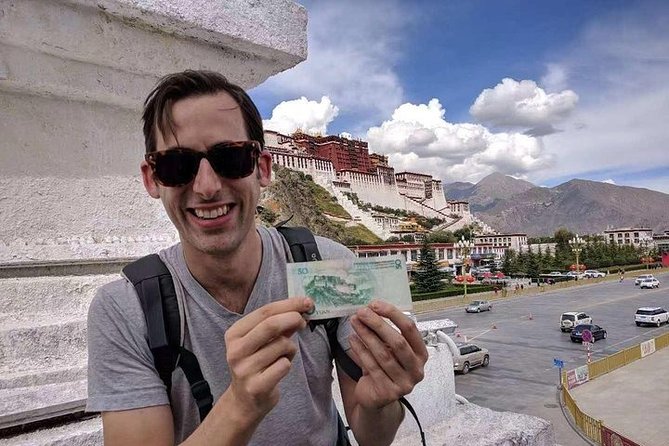 3-Day Private Tibet Tour From Shanghai: Lhasa, Yamdrok Lake and Khampa La Pass