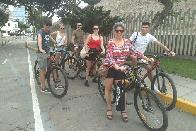 3-Hour Guided Bicycle Tour in Miraflores