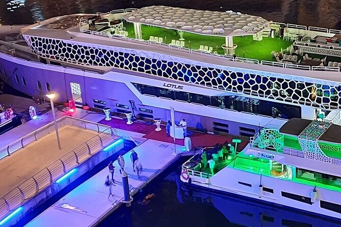 3 Hours Lotus Yacht Cruise With Dinner - Cruise Details
