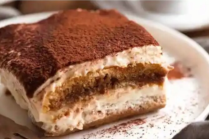 3 Hours Pizza and Tiramisù Workshop in Como - Workshop Highlights
