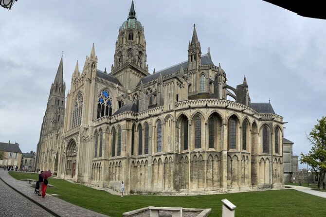 4-Day Private Tour Normandy – Mont Saint Michel, WW2 Beaches…