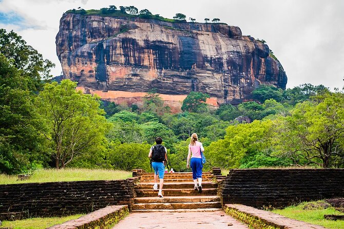4 Days Private Vehicle With Driver in Sri Lanka