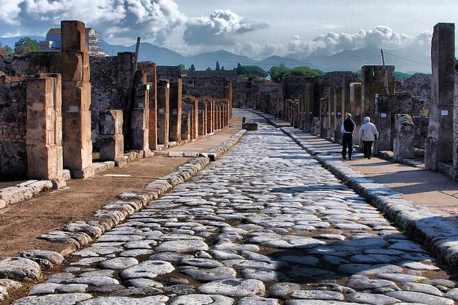 4 Hour Private Walking Tour in Pompeii With Villa Dei Misteri - Directions to Meeting Point