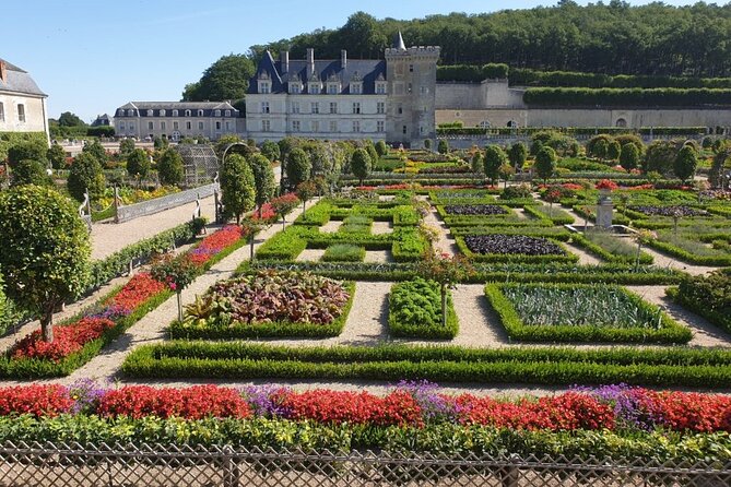 5 DAY Loire Valley Wine and Castle Tour With Guide and Sommelier - Tour Itinerary Overview