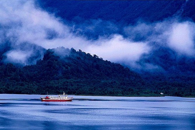 5-Days Discovery at Quelaut National Park in Puerto Chacabuco