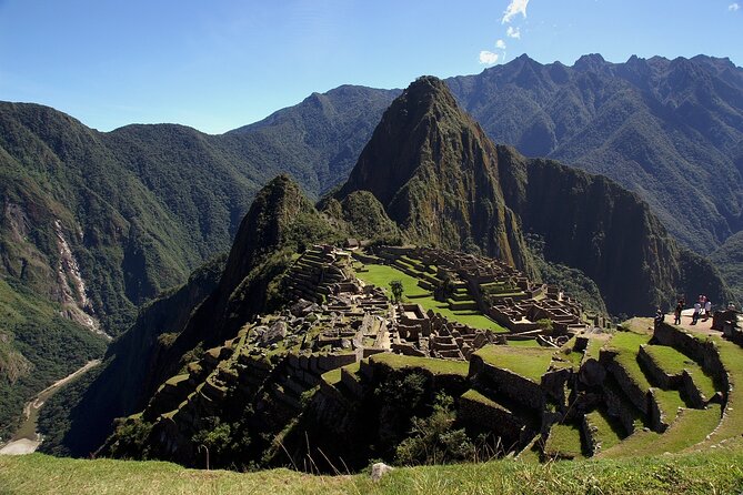 8-Day Peru Tour to Cusco, Sacred Valley, Machu Picchu, Pisac and Puno