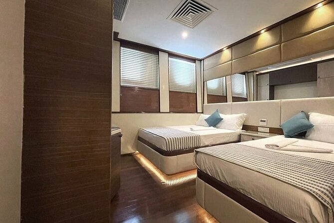 8 Days Luxury 5 Star Liveaboard Diving Program in Hurghada - Program Highlights