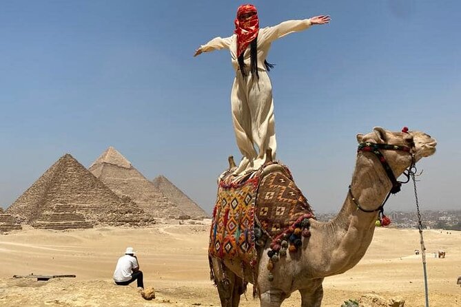 8-Hour Private Tour Giza Pyramids,Sphinx,Cairo Museum ,Bazaar Camel Ride & Lunch