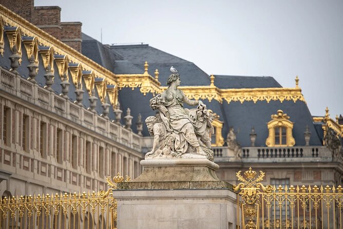 8 Hours Paris Tour With Versailles Saint Germain Des Pres and Dinner Cruise - Tour Itinerary