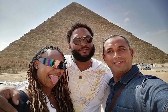 8 Hours Private Trip Giza Pyramids ,Cairo Museum and Local Bazaars