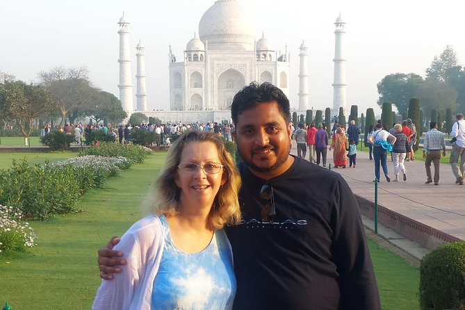 A Splendid Day Trip of Tazmahal and Agra Fort - Transport and Pickup Information