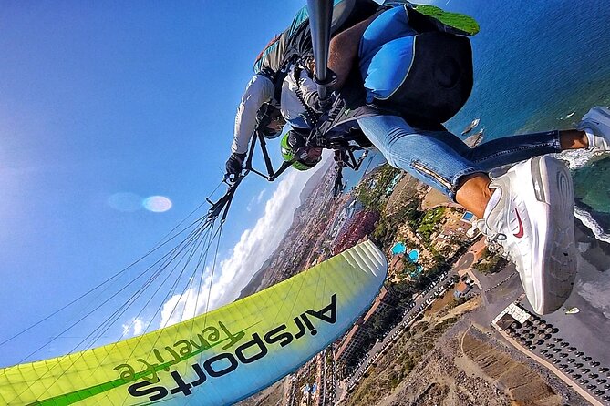 Acrobatic Paragliding Tandem Flight Above South Tenerife