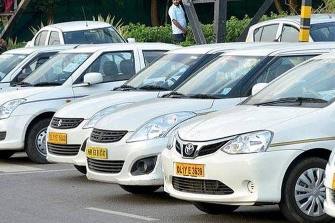 Agra to Delhi Airport Transfer by Air-Conditioned Car