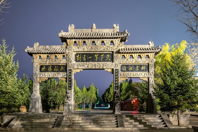 All-Inclusive Customized Luoyang Layover Tour With Shaolin Temple