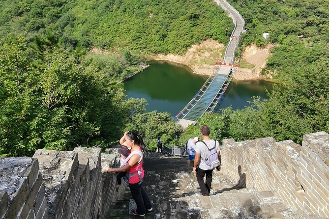 All-Inclusive Layover Tour to Lakeside View Huanghuacheng Great Wall With Lunch - Meeting and Pickup Information